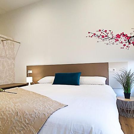 Apartamentos Antares 2 Milladoiro Buitenkant foto