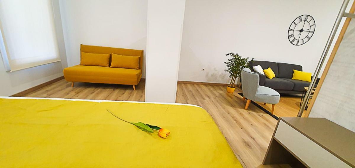 Apartamentos Antares 2 Milladoiro Buitenkant foto