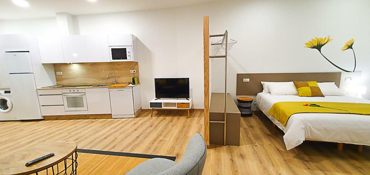 Apartamentos Antares 2 Milladoiro Buitenkant foto