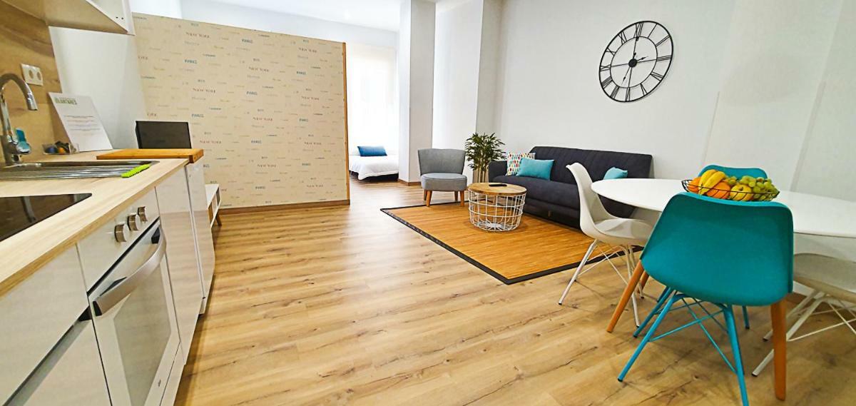 Apartamentos Antares 2 Milladoiro Buitenkant foto