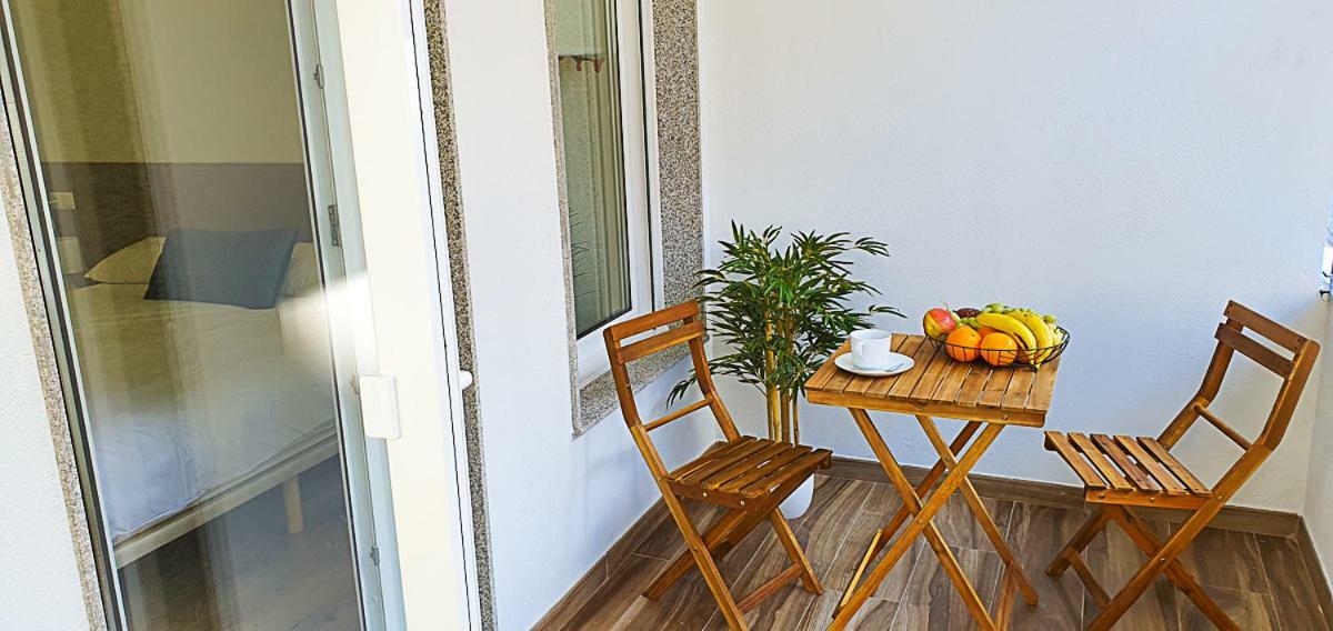 Apartamentos Antares 2 Milladoiro Buitenkant foto