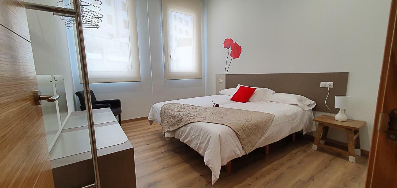 Apartamentos Antares 2 Milladoiro Buitenkant foto