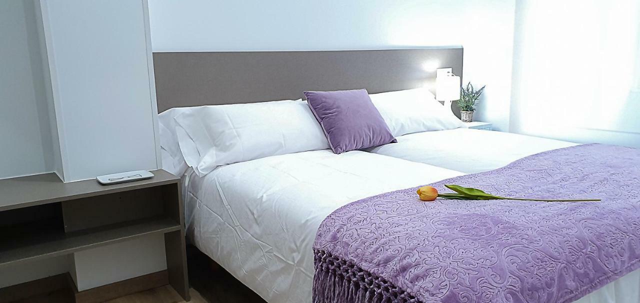 Apartamentos Antares 2 Milladoiro Buitenkant foto